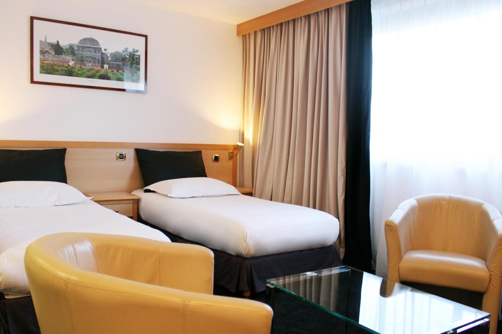 เวสโตเตล นองต์แอตแลนติก Hotel ลา-ชาเปล-ซัวร์-เอเดร ภายนอก รูปภาพ