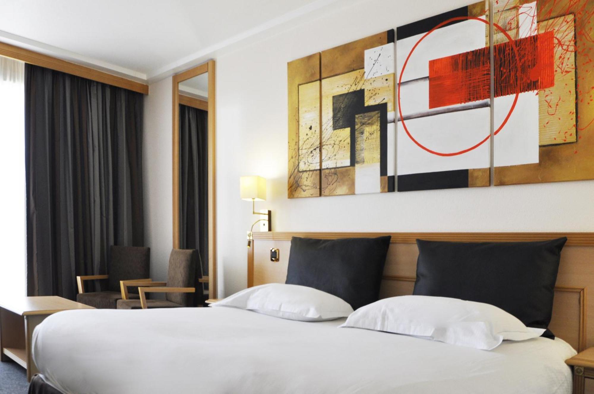 เวสโตเตล นองต์แอตแลนติก Hotel ลา-ชาเปล-ซัวร์-เอเดร ภายนอก รูปภาพ